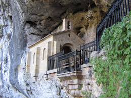 Cueva de la Santina, Covadonga